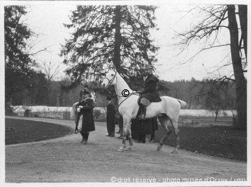 Le comte est cavalier au sein des Haras Nationaux de Compiègne